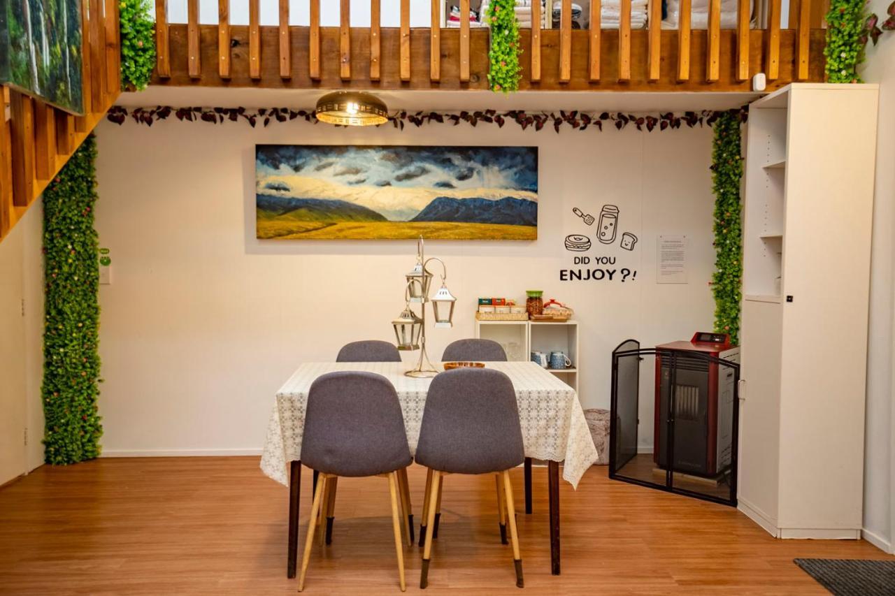 Waikoura springs Bed and Breakfast Kaikoura Exteriör bild